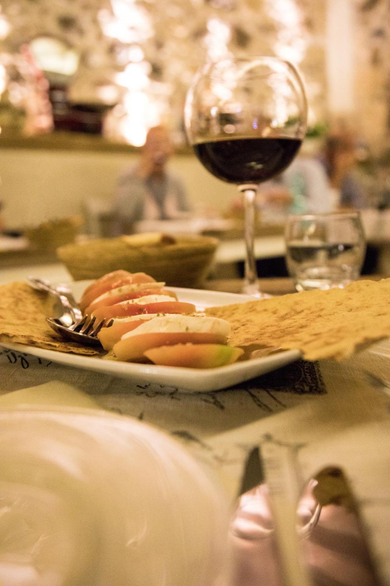 La Petite Maison トレズヌラーゲス エクステリア 写真