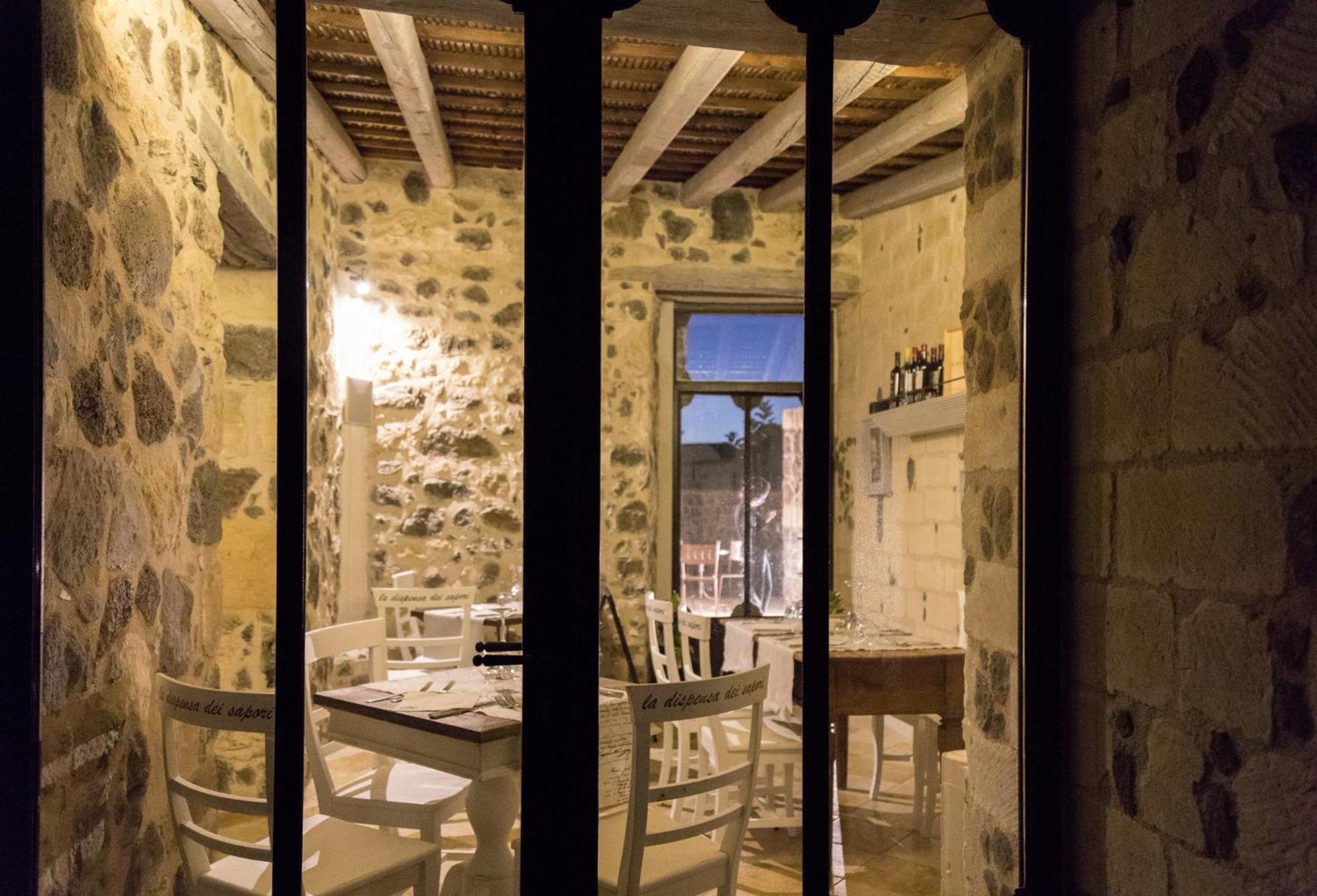 La Petite Maison トレズヌラーゲス エクステリア 写真
